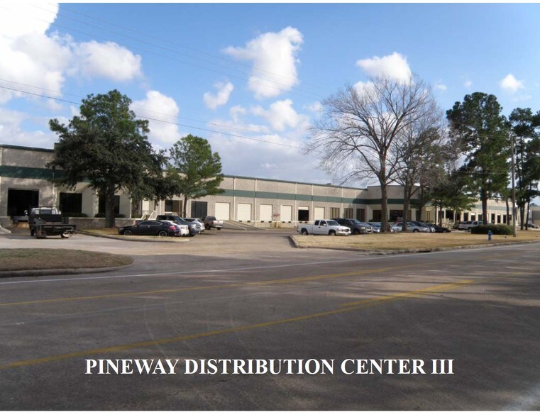 More Photos Of 4650 S Pinemont Dr, Houston Warehouse For Lease