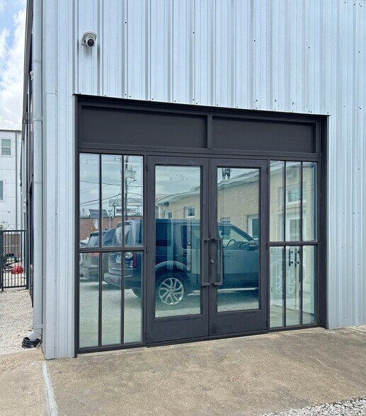 More Photos Of 1224 Houston Ave, Houston Loft Creative Space For Lease