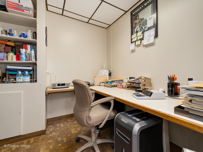 More Photos Of 2200 N Cicero Ave, Chicago Auto Dealership For Sale