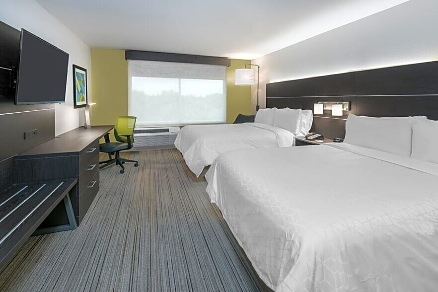 More Photos Of 5007 Highway 6, Missouri City Hotel For Sale