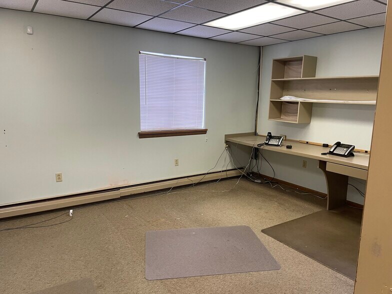 More Photos Of 1432 Lincoln Way, McKeesport Medical For Sale