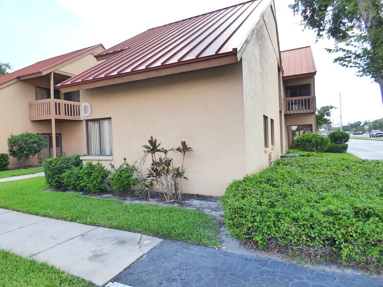 More Photos Of 2831 Ringling Blvd, Sarasota Office For Sale