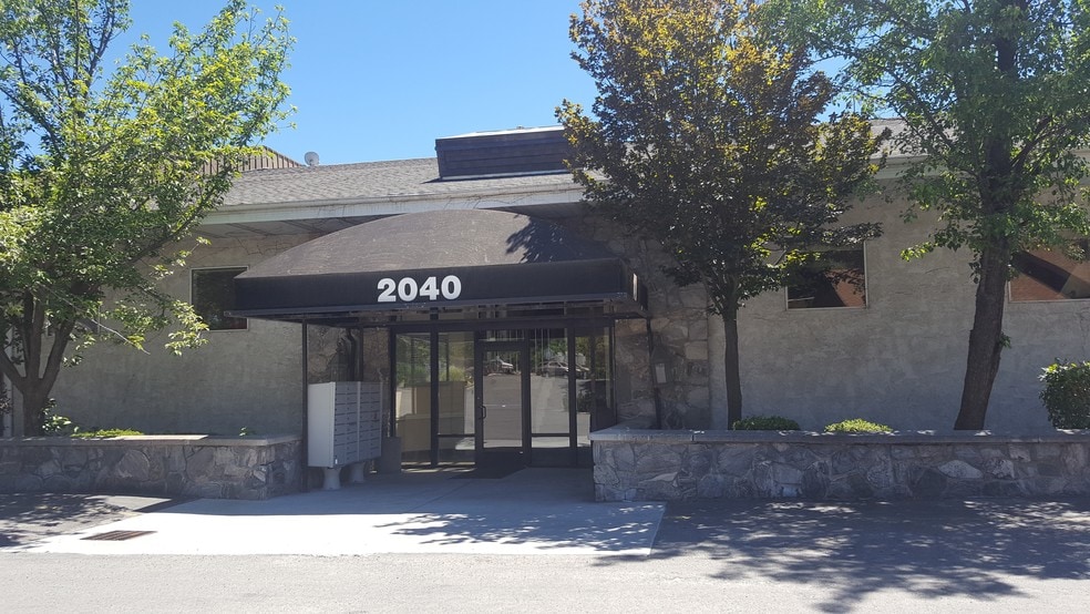 More Photos Of 2040 E Murray Holladay Rd, Salt Lake City Medical For Lease
