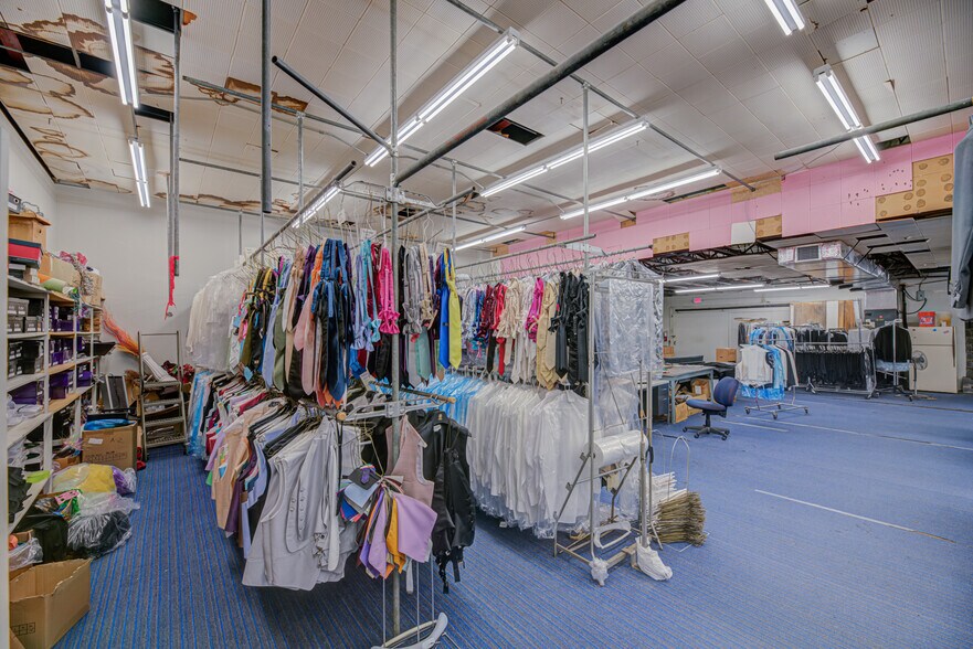 More Photos Of 777 NE 125th St, North Miami Storefront For Lease