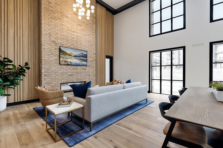 More Photos Of 7910 S New Braunfels, San Antonio Apartments For Lease
