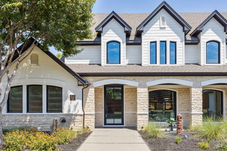 More Photos Of 615 Brewer Rd, Southlake Specialty For Sale