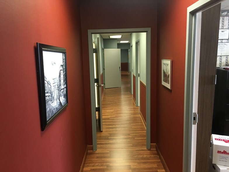More Photos Of 412 E Madison St, Tampa Office For Sale