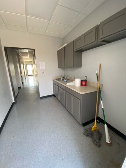 More Photos Of 5602 E Hwy 66, El Reno Industrial For Sale