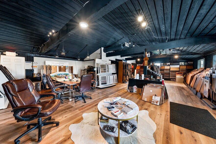 More Photos Of 720 E Lamar St, Royse City Freestanding For Sale