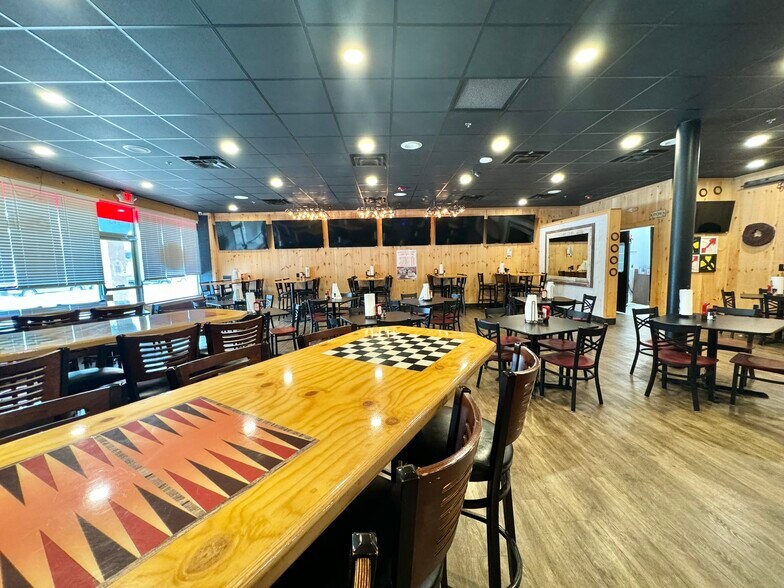 More Photos Of 721 Hanover Pike, Hampstead Unknown For Lease