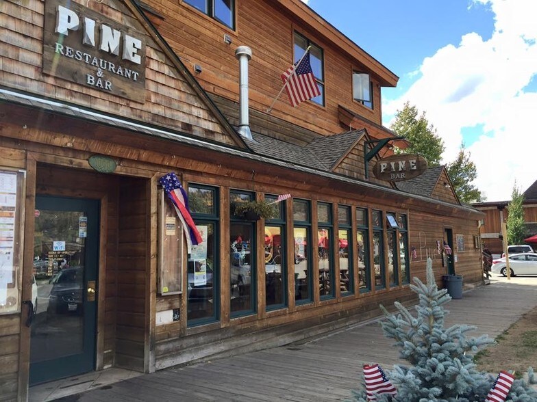 More Photos Of 1000 Grand Ave, Grand Lake Restaurant For Sale