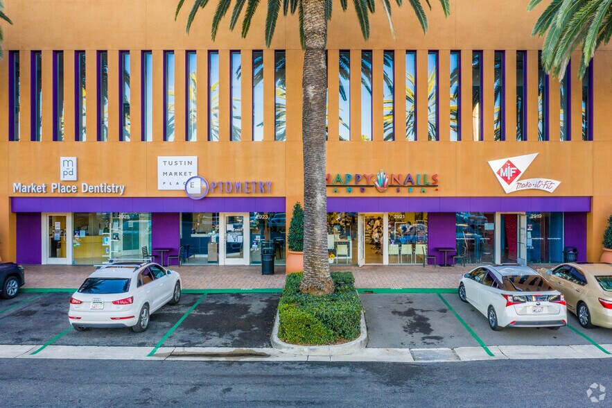 More Photos Of 2915-3011 El Camino Real, Tustin Unknown For Lease