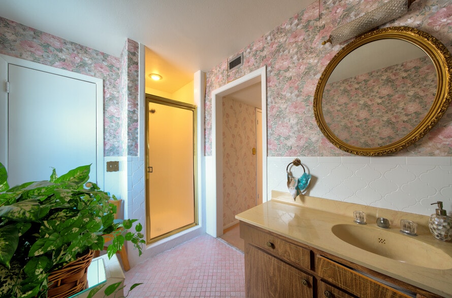 More Photos Of 5635 7th Ave N, Saint Petersburg Land For Sale