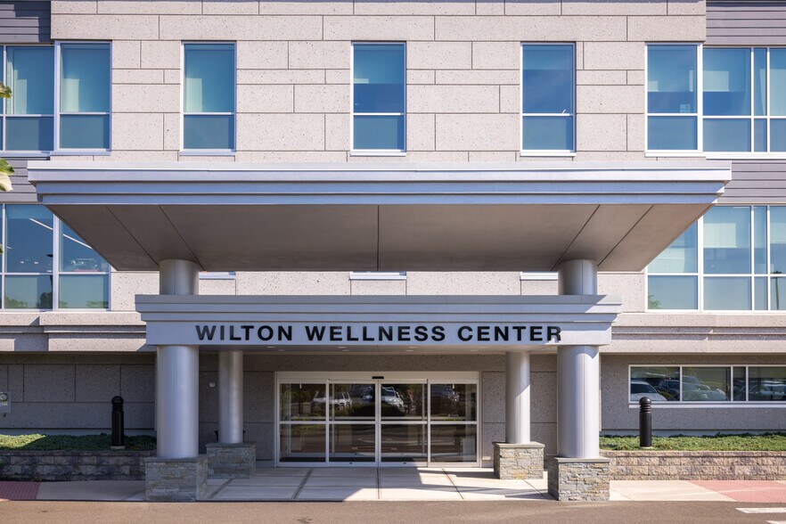More Photos Of 249 Danbury Rd, Wilton Medical For Lease