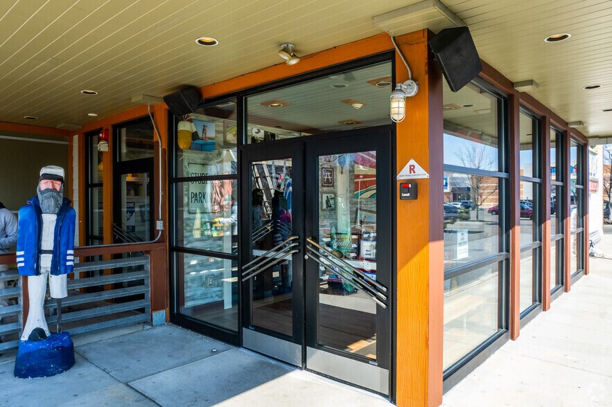 2000 Clements Bridge Rd, Deptford, NJ 08096 Retail For Lease