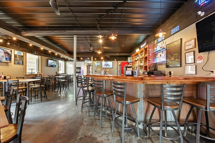 More Photos Of 501-503 Iowa Ave, Essex Storefront Retail Residential For Sale