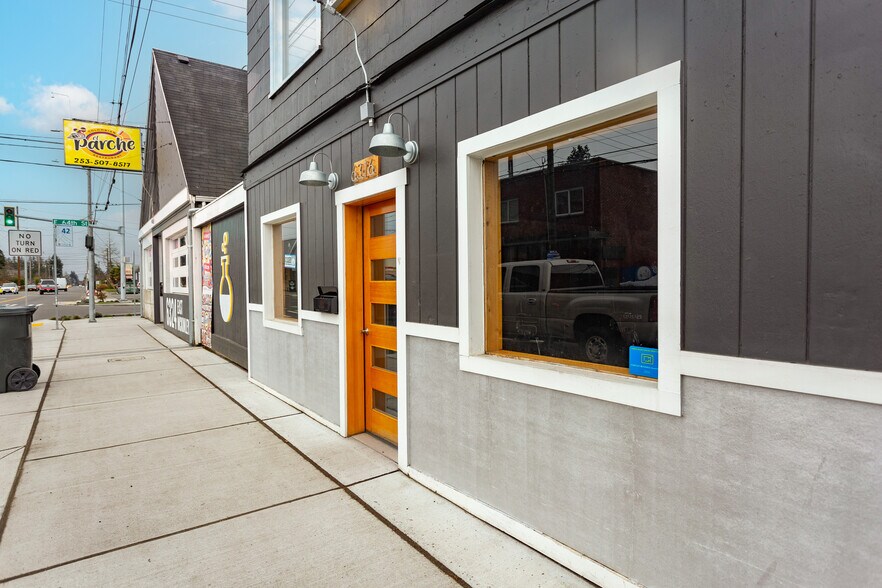 More Photos Of 6316 McKinley Ave, Tacoma Storefront Retail Residential For Lease