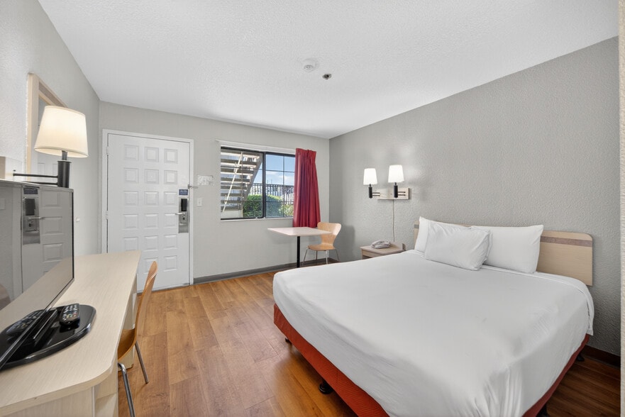 More Photos Of 4673 Lassen Rd, Livermore Hotel For Sale