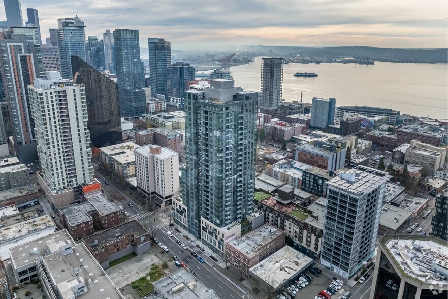 More Photos Of 2315 4th Ave, Seattle Multifamily For Sale