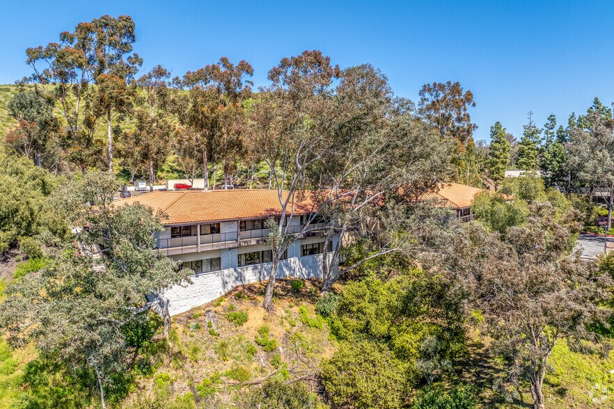 More Photos Of 501 Marin St, Thousand Oaks Unknown For Lease