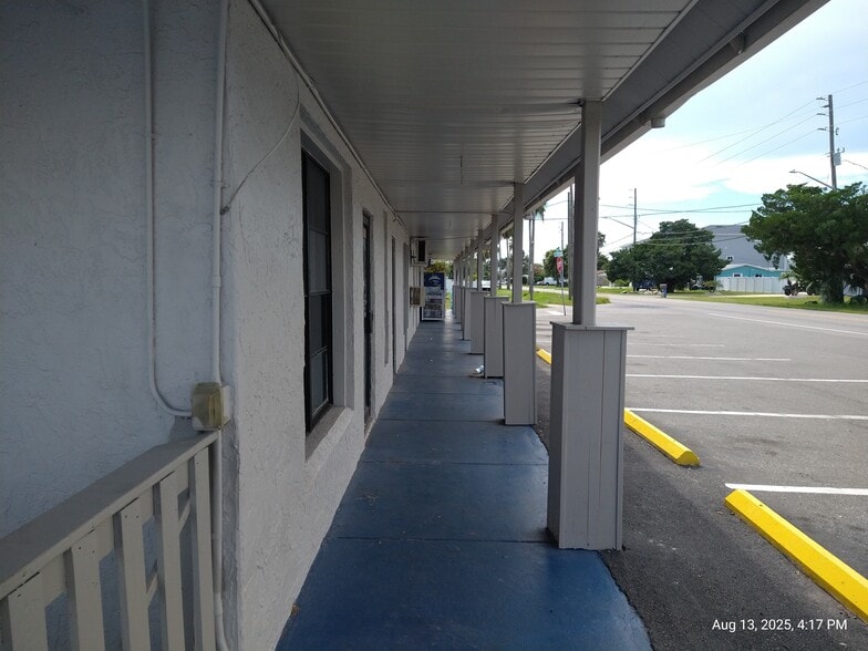 More Photos Of 6920-6928 Clark St, Hudson Restaurant For Sale