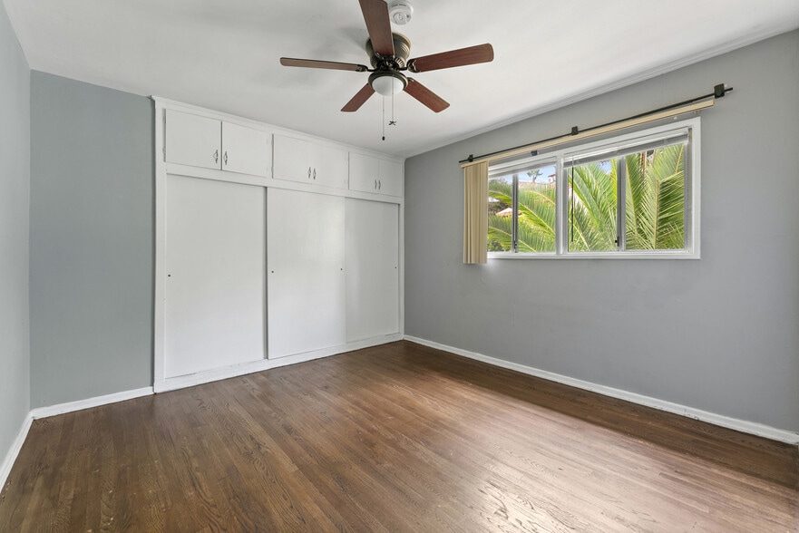 More Photos Of 2131 N Cahuenga Blvd, Los Angeles Apartments For Sale