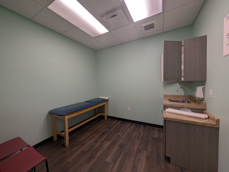 More Photos Of 57 Summit Dr, Corbin Medical For Lease