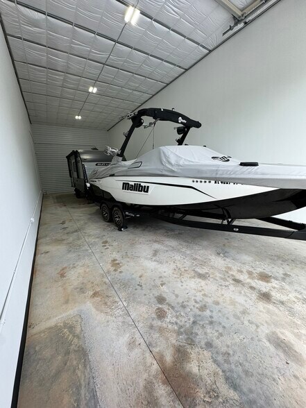 More Photos Of 100 Park Place Way, Carrollton Industrial For Sale