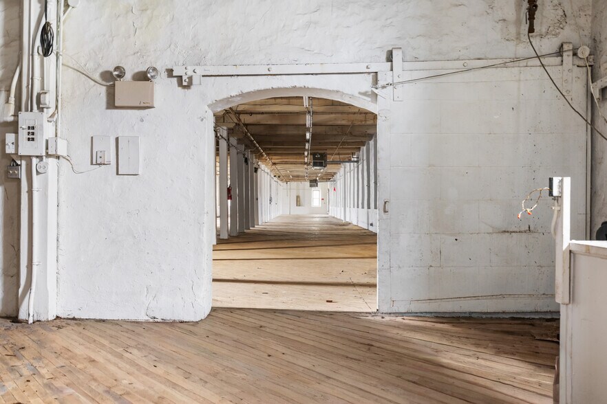 More Photos Of 50 Hulmeville Ave, Penndel Warehouse For Sale