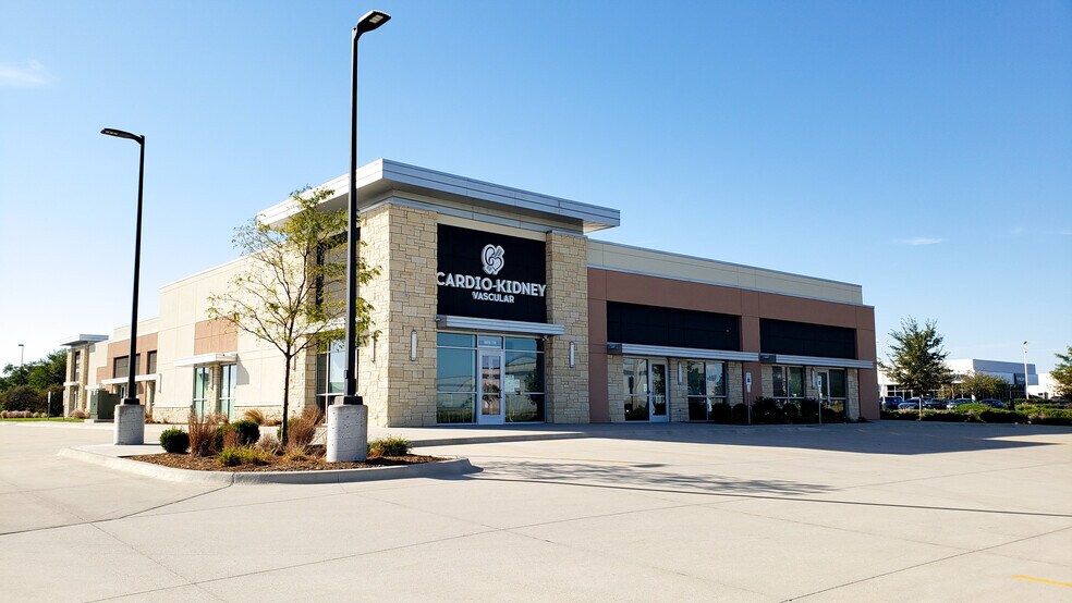 Primary Photo Of 3161 N Webb Rd, Wichita Medical For Sale