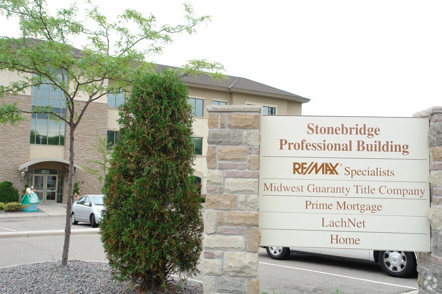 More Photos Of 971 Sibley Memorial Hwy, Lilydale Office For Lease