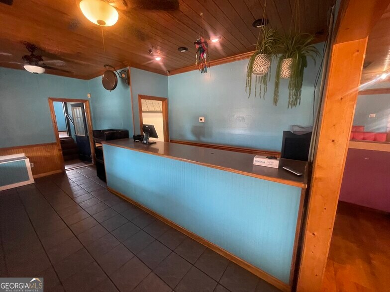 More Photos Of 406 N Piedmont Ave, Rockmart Restaurant For Sale