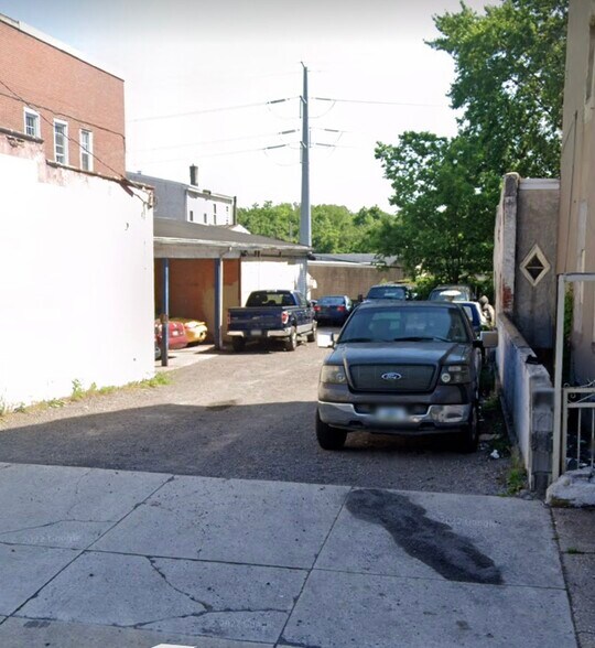 More Photos Of 364-368 E Main St, Norristown Storefront Retail Residential For Sale