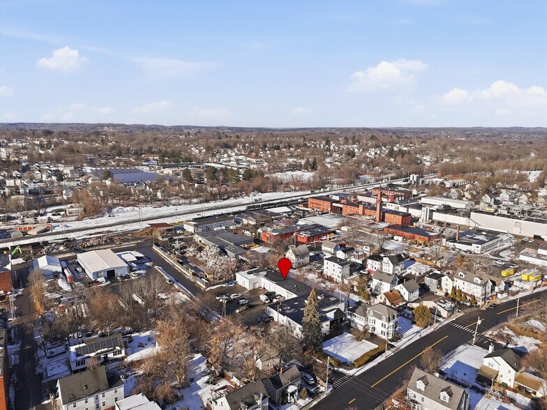 More Photos Of 7 Stewart St, Haverhill Manufacturing For Lease