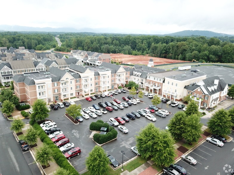 Primary Photo Of 1005 Heathercroft Cir, Crozet Apartments For Lease
