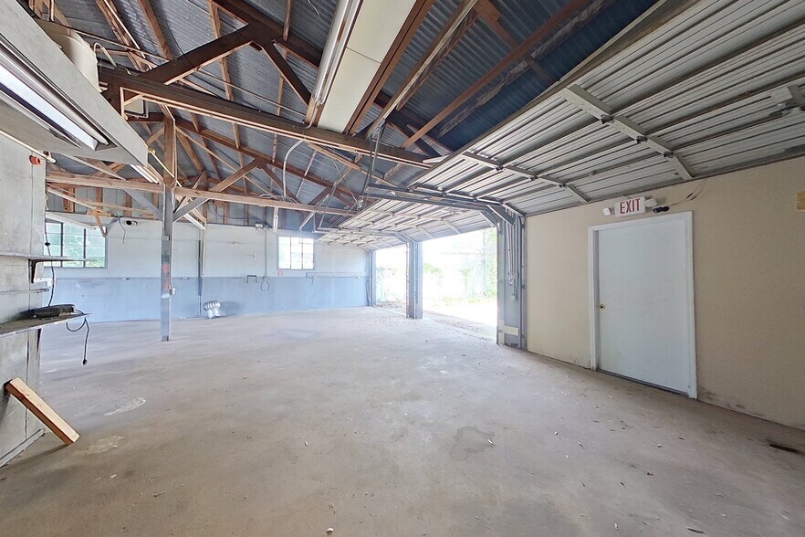 More Photos Of 5855 Stewart St, Milton Storefront Retail Residential For Lease