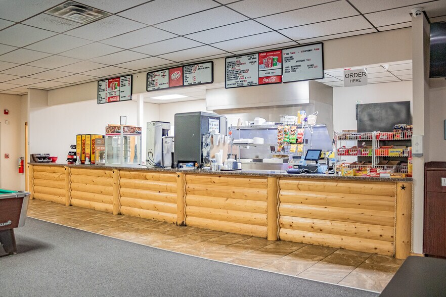 More Photos Of 6900 US Highway 190 W, Livingston Bowling Alley For Sale