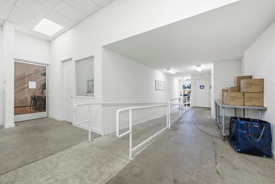 More Photos Of 1100 E Main St, Alhambra Storefront Retail Office For Sale