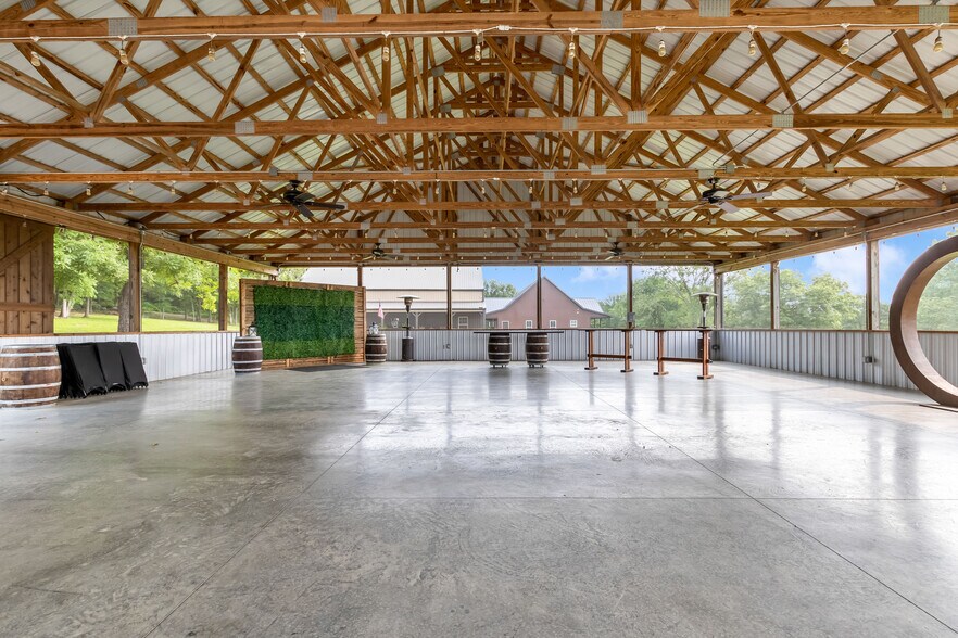 More Photos Of 1049 Oregon Rd, Lascassas Specialty For Sale