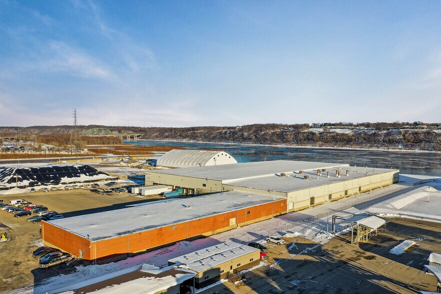 More Photos Of 1111 Purina Dr, Dubuque Warehouse For Sale