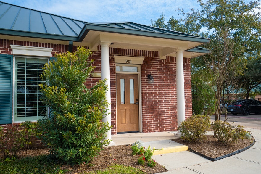 More Photos Of 4501 Cartwright Rd, Missouri City Medical For Sale