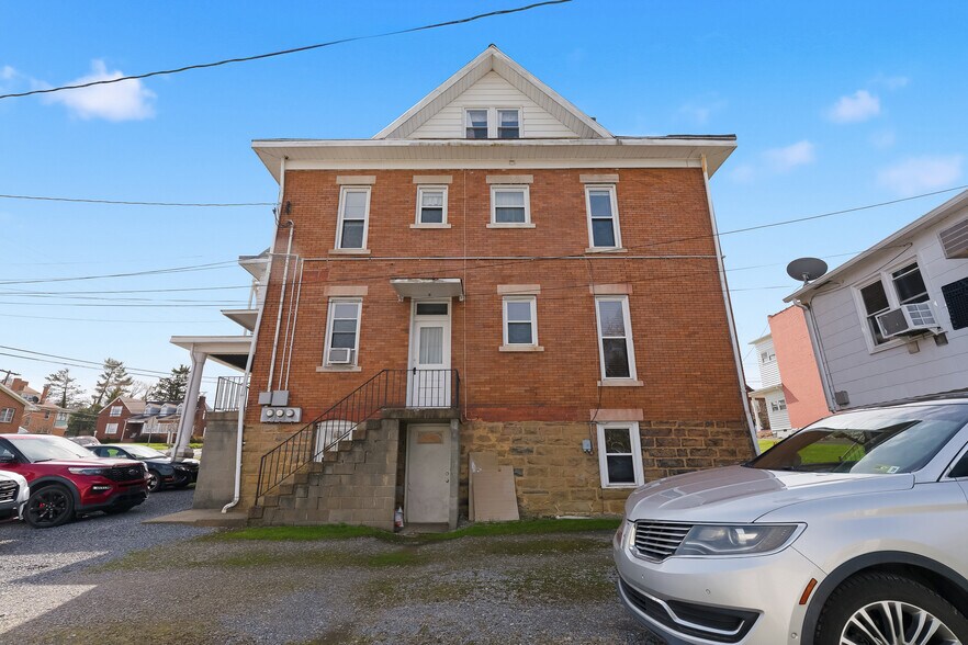 More Photos Of 1042 Morgantown Ave, Fairmont Specialty For Sale