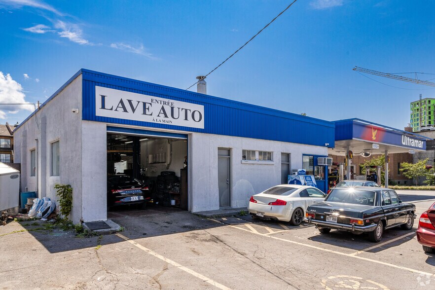 More Photos Of 295 Av Dorval, Dorval General Retail For Sale