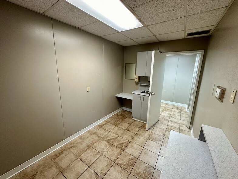 More Photos Of 1500 SE Magnolia Ext, Ocala Medical For Lease