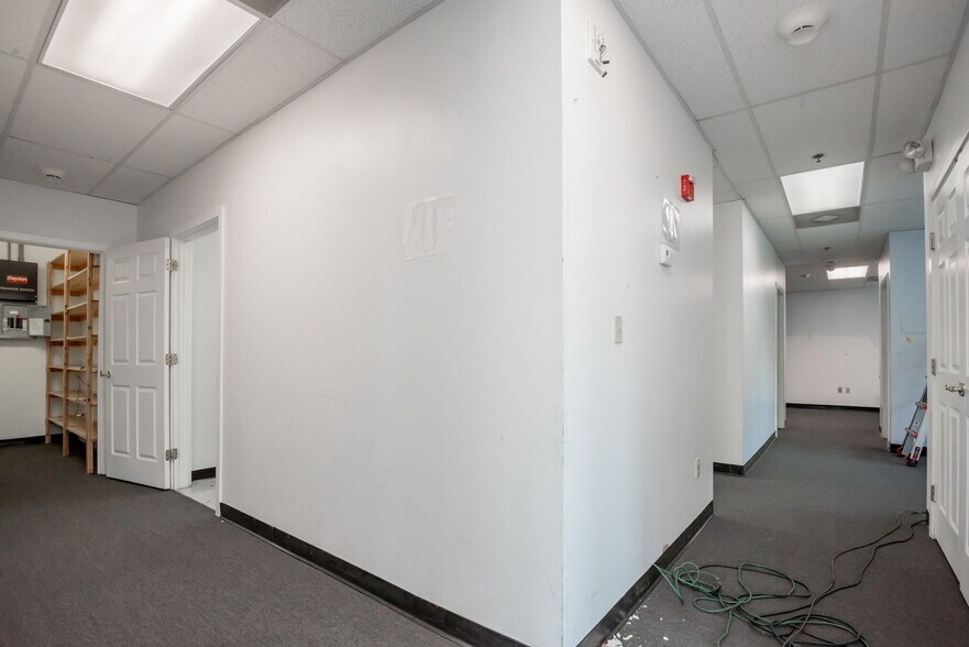 More Photos Of 908 Churchmans Road Ext, New Castle Office For Lease