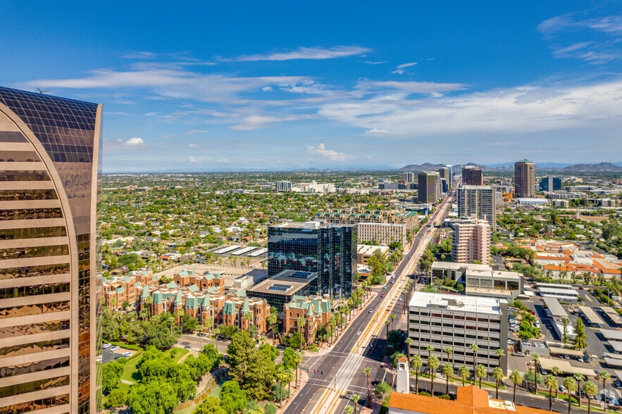 More Photos Of 2020 N Central Ave, Phoenix Office For Lease