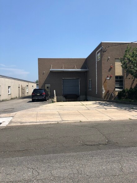Primary Photo Of 154-158 Lodi St, Hackensack Manufacturing For Lease