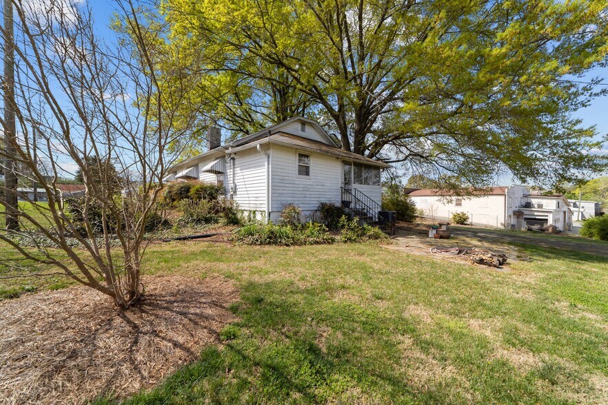 More Photos Of 313 E King St, King Land For Sale