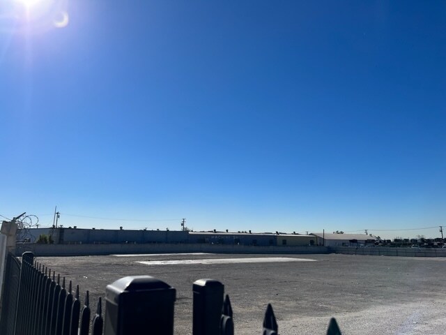 More Photos Of 15363 Arrow Blvd, Fontana Land For Lease