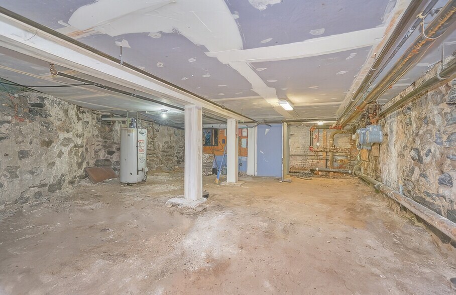 More Photos Of 304 W 133rd St, New York Storefront Retail Residential For Sale